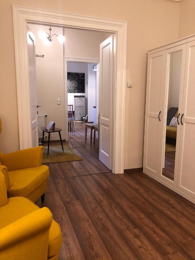 Modern Comfort In Historical Budapest Ngoại thất bức ảnh