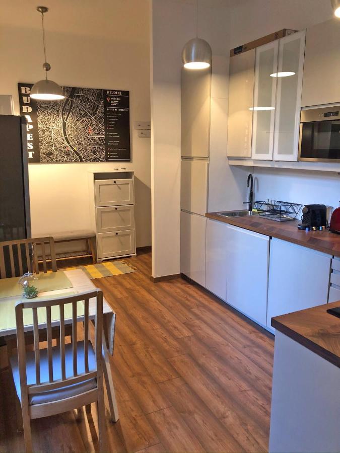 Modern Comfort In Historical Budapest Ngoại thất bức ảnh